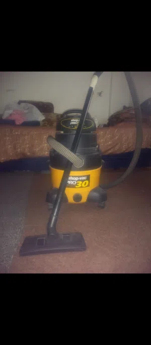 للبيع: مكنسة Shop-Vac PRO 30 (رطب وجاف) بحالة ممتازة!  مكنسة عملية جداً وقوية للأعمال الشاقة والمن
