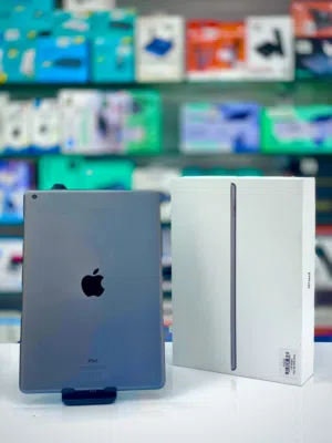 USED APPLE IPAD 8 GEN 32GB STORAGE NEAT & CLEAN CONDITION