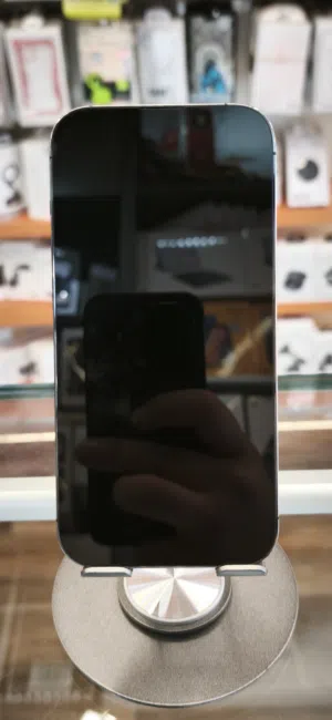 iphone 14 pro تخزين 256g لون بنفسجي بطارية 93% خالي من الخدوش بحالة الوكالة بسعر حررررق