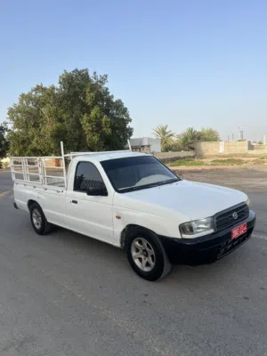 بيكب مازادا 2002