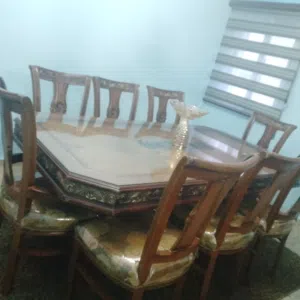 غرفة سفرة بحالة ممتازة للبيع