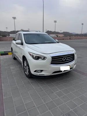 Used Infiniti QX60 in Al Dakhiliya