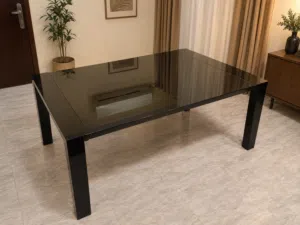 طاولة طعام