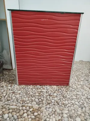 كاسه مبيعات محلات تجاريه وشباك تعليق كبير وصغير وقائم وسط محل