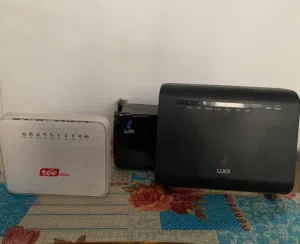 للبيع راوترين إنترنت بحالة ممتاز