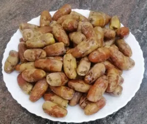 يتوفر تمر عماني جديد لهذه السنه