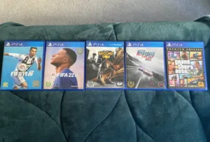 ديسكات PLAY STATION 4 بحالة ممتازة