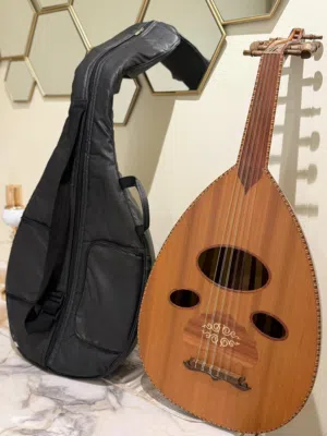 عود للبيع