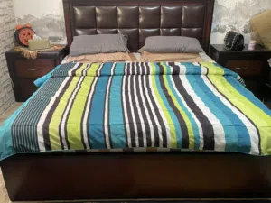 غرفة نوم للبيع بحاله ممتازه