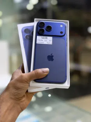 Iphone 17 Pro max - 512 GB - Box piece- Satisfactory condition phone - warranty 30/11/027