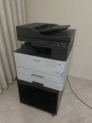 طابعة سامسونج كبيرة (طباعة ليزر) متعددة الاستخدامات
