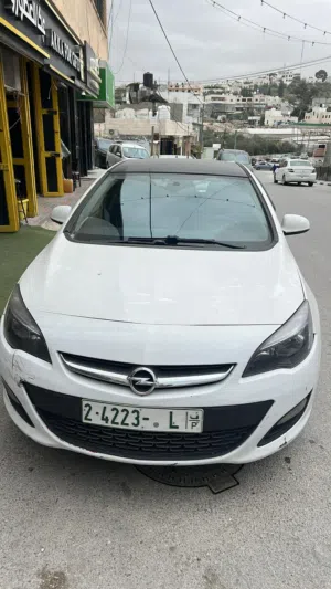 Used Opel Astra in Hebron