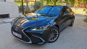 لكزس ES300h بحالة ممتازة وارد المركزية بحالة ممتازة Lexus ES300h excellent condition