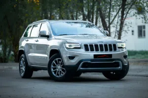 Jeep Grand Cherokee 2015 Gold  V6  Discounted Price  Bahrain Spec  BD 4,350 Excellent condition