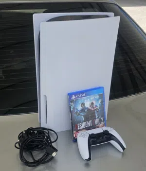 للبيع القيور 5 و القيور 4 و القيور XBOX و سيديات 5 و 4  نشتري و نبيع جميع الاجهزه حتى كونترولات