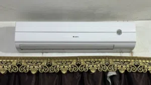 سبلت نوع كري 3 طن جداري مستعمل قليل للبيع نظيف جدا