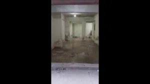 محل للبيع