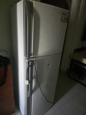 البيع بسبب السفر ثلاخ شغاله و ممتازه