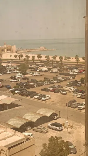 للوافدين شقة تري البحر خلف جراند اوتيل البلاجات