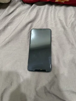 Apple iPhone 11 Pro Max 256 GB in Basra