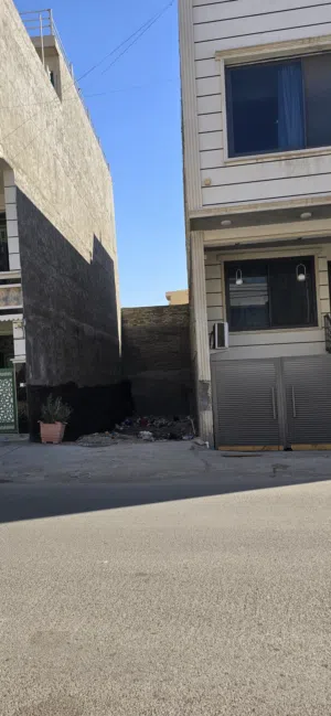 قطعة ارض على الشارع العام الرئيسي مباشرة