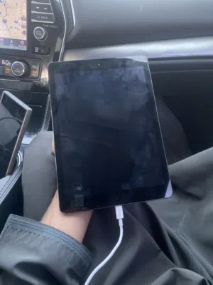 Apple iPad 5 32 GB in Al Batinah