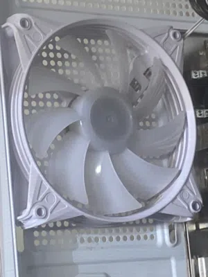 مراوح كيسات لون ابيض rgb