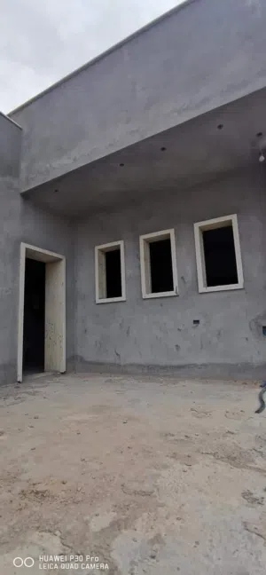 460 m2 More than 6 bedrooms Villa for Sale in Tripoli Ain Zara