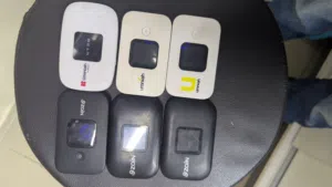 راوتر امنيه عدد 3راوتر زين عدد 3توب نضافه بطاريه بحاله الجديد استعمال قليل 4G