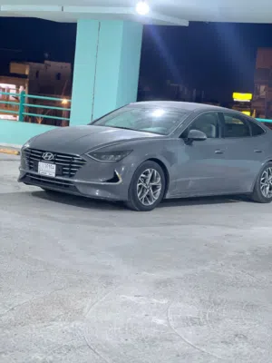سوناتا 21 للبيع