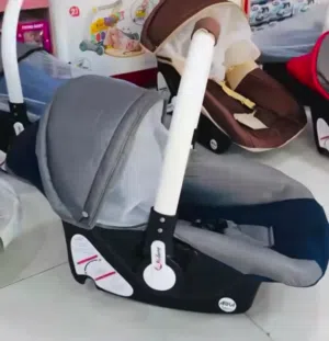كرسي سيارة جديد للبيع