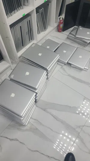 APPLE MACBOOK PRO 2015 CORE i5 ماك بوك برو 2015 من أبل. معالج كور i5..