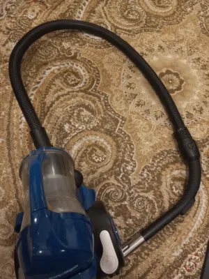 مكنسة كهربائية