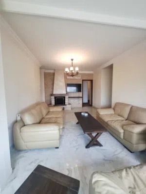 شقة بسعر مغري في منطقة دير غبار اعلان رقم (SL3902)