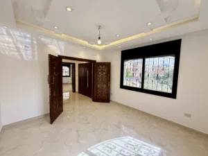 200 m2 4 Bedrooms Apartments for Rent in Amman Arjan