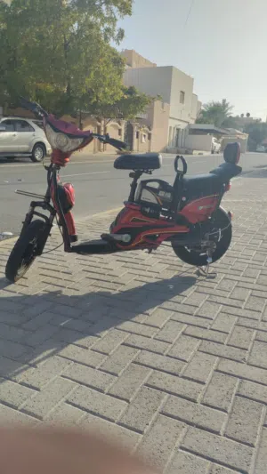 للبيع سكوتر بحالة جيدة