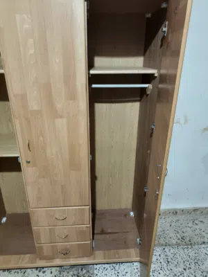 خزانة ملابس 3ضرفات شبابيه