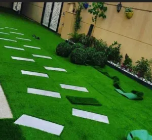 تصميم وتنفيذ الحدائق المنزليه والعامه  عمل غرف زجاجيه وجلسات خارجية وشلالات  تركيب العشب الطببعي