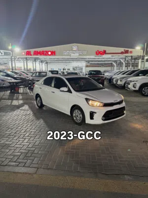 Kia Pegas EX with sunroof 2023 GCC Specs original painting & free accidents with low milage