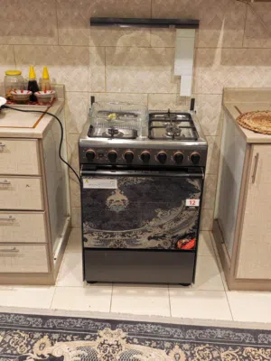 فرن توشيبا غاز 60 60 جديد استخدام شهر فقط