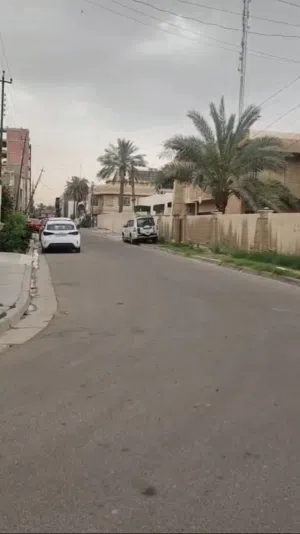قطعة ارض مساحة 105م في حي الجامعة