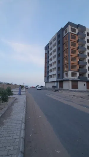 Building for Sale in Aden Al Buraiqeh