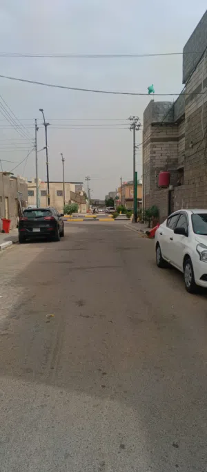 البيت البيع مكانه البصره دور شرطه البيت طابقين الطابق الفوك كامل بس عوزه شغل بصيط بيت طابو