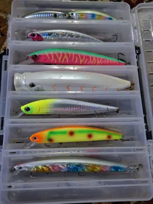 للبيع جقات و ميارير و بوبر lures for sale