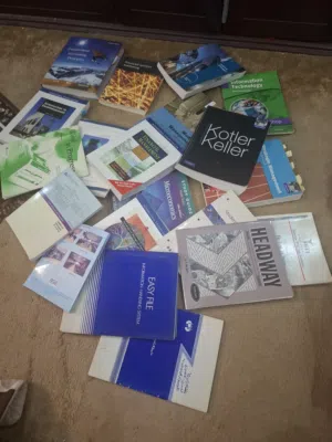 كتب جامعيه