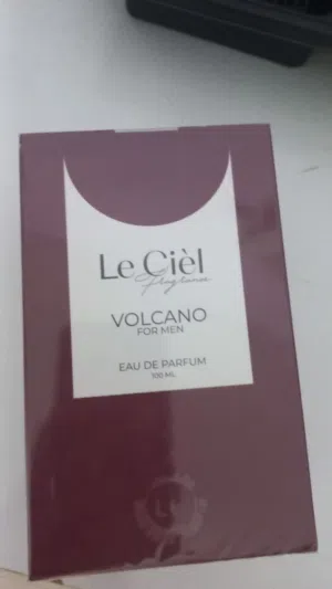 عطر رجالي اصلي جديد بكرتونته (Volcano) من Leciel