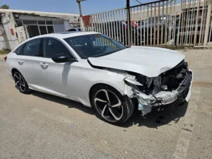 ACCORD 2021 مكينه 2.0 فتحه نقطه عميه رادار موجود السياره موجود في الشارقة صناعيه 2