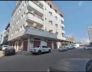 عمارة-للبيع-16-شقة-بعدن-بالسيلة