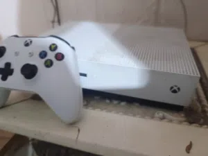 إكس بوكس ون اس للبيع