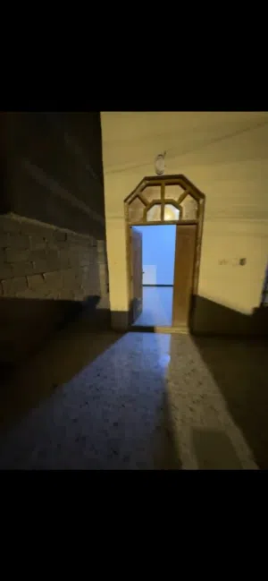 150 m2 4 Bedrooms Townhouse for Rent in Basra Qibla